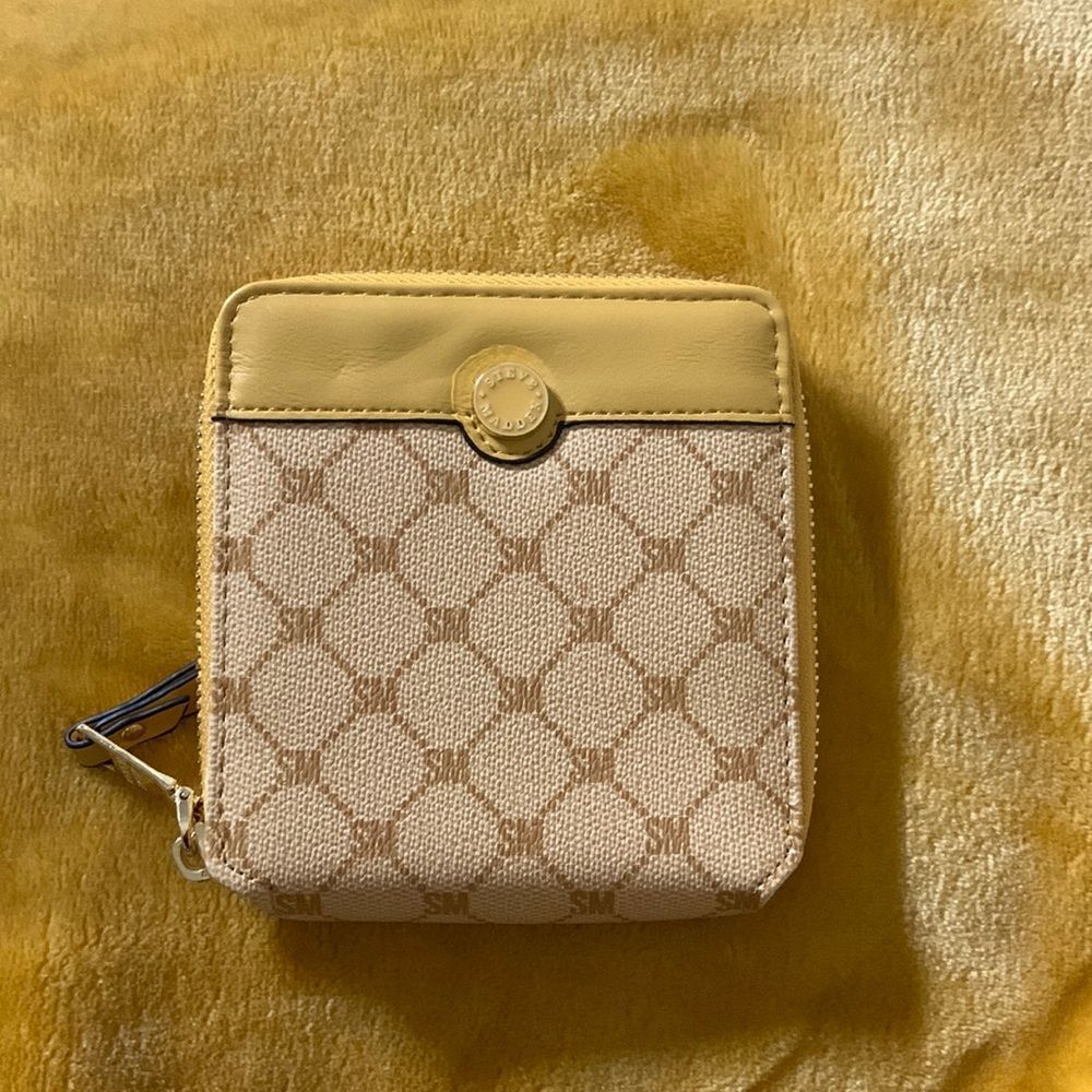 Steve Madden small wallet